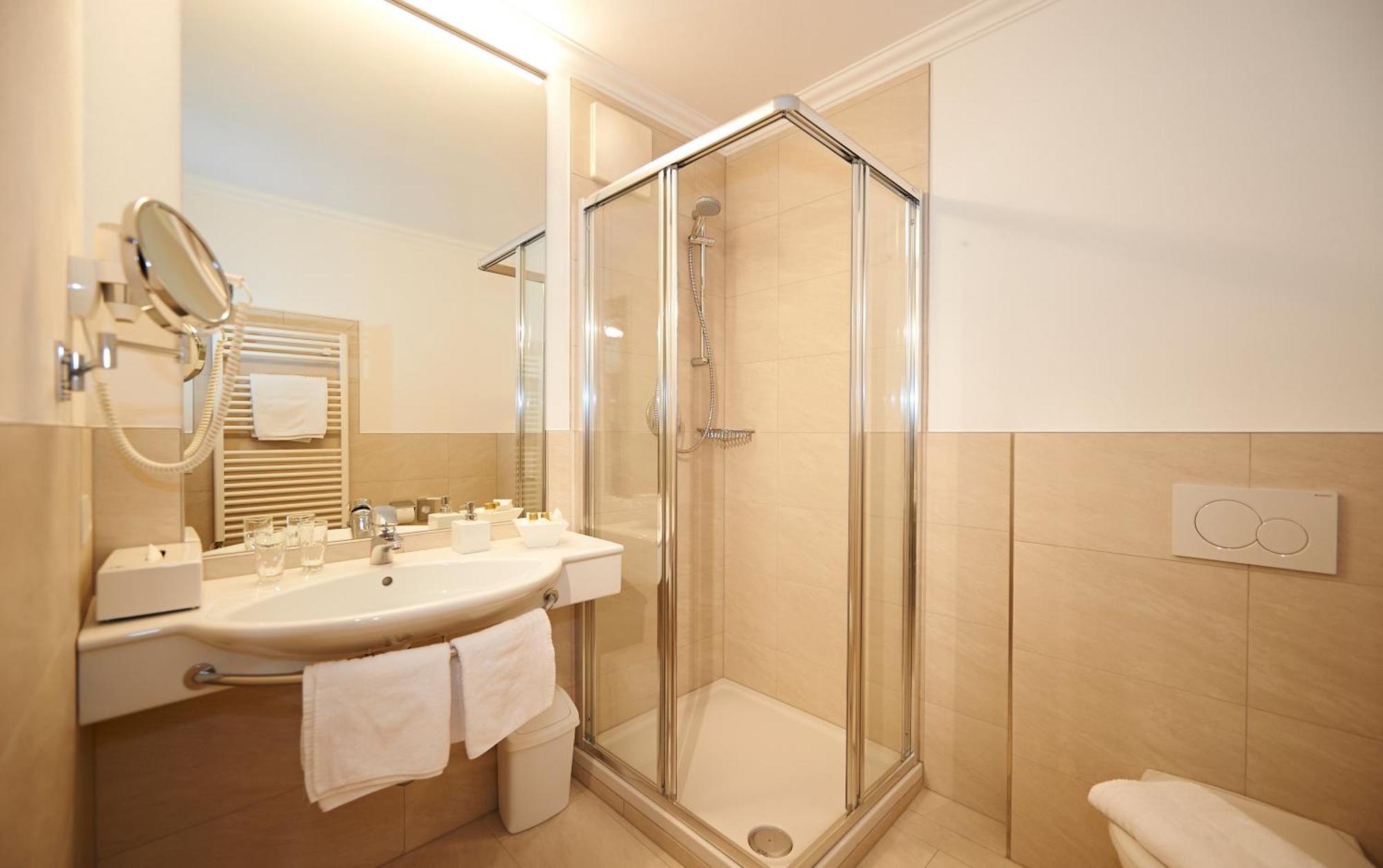 Hotel Waidmannsheil Flachau Zimmer foto